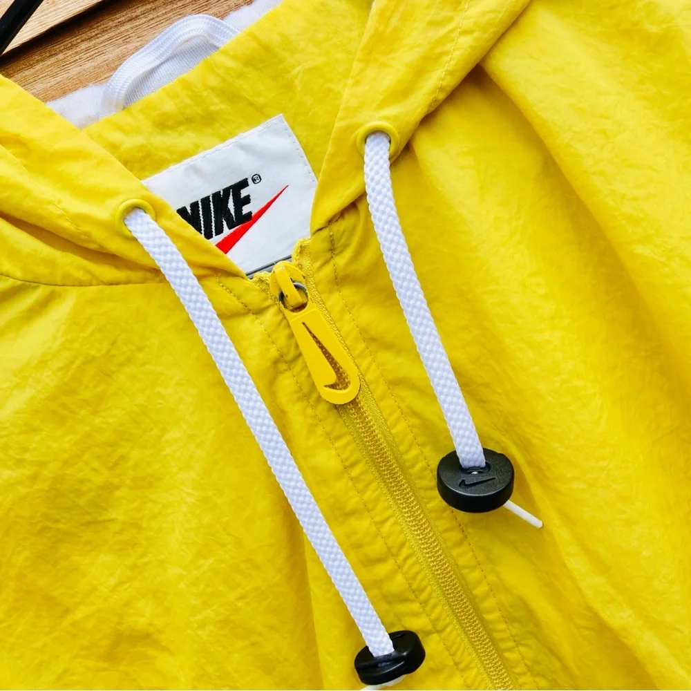 Nike Yellow and Black Windbreaker Jacket Vintage White Tag - Picture 3 of 3